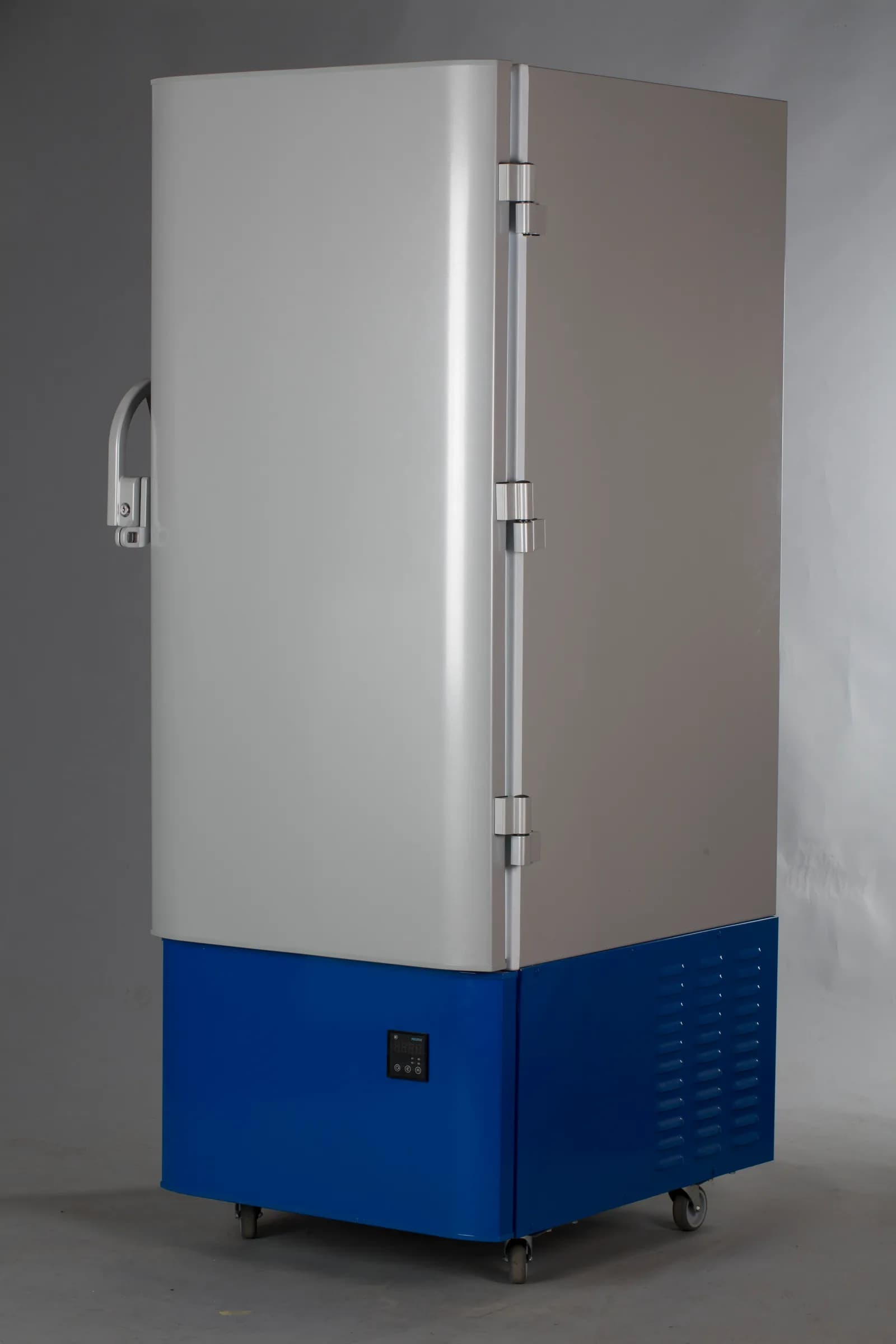 Ultra-low temperature freezer ULV-200
